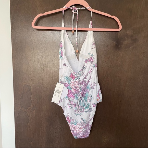 NWT Radio Fiji Cayo One Piece Swimsuit in White - Picture 4 of 6